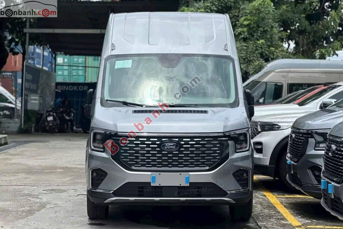 2026 Ford Transit Premium