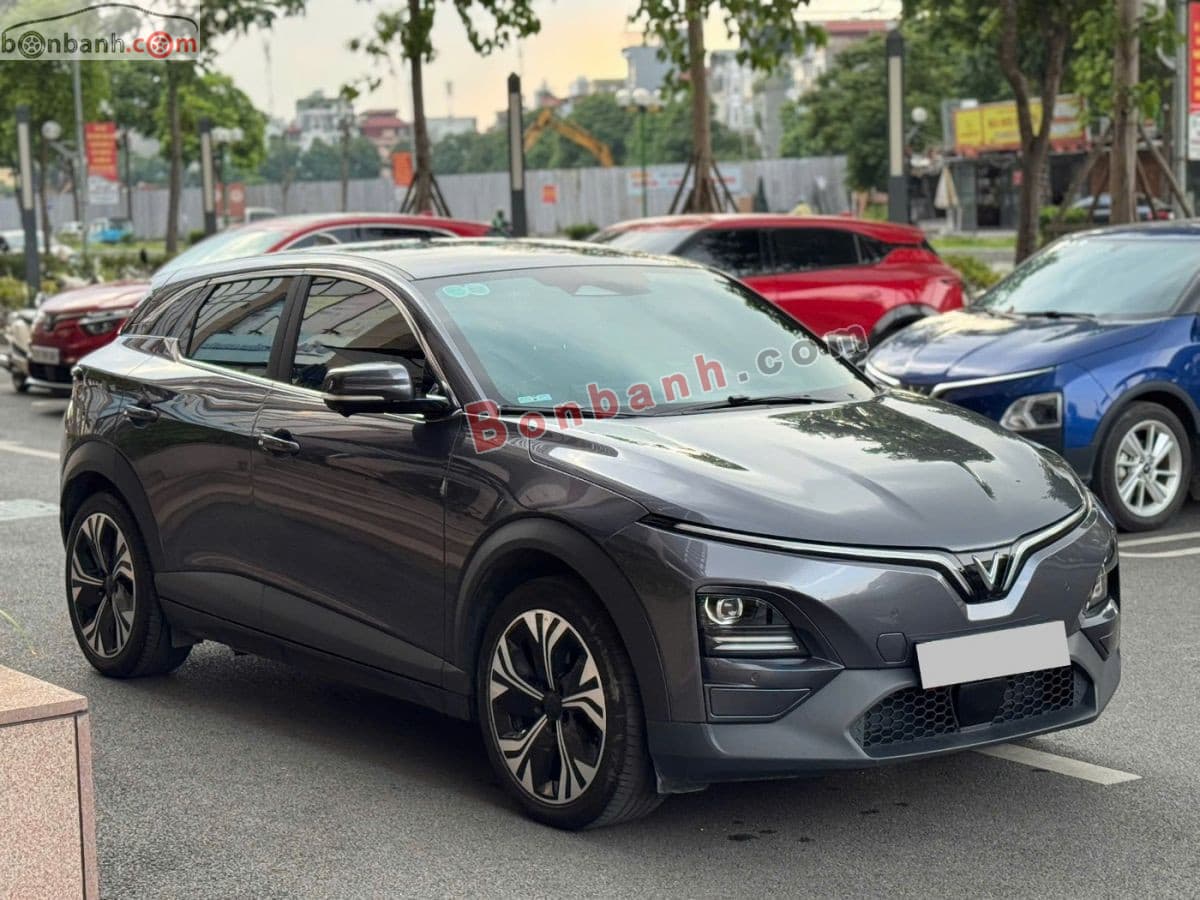 2024 VinFast VF6 Plus - Image 1
