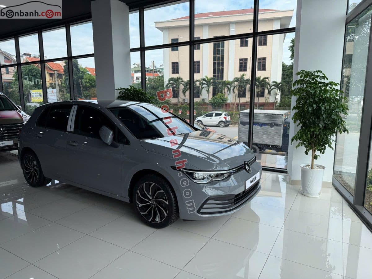 2025 Volkswagen Golf 1.5 eTSI Life
