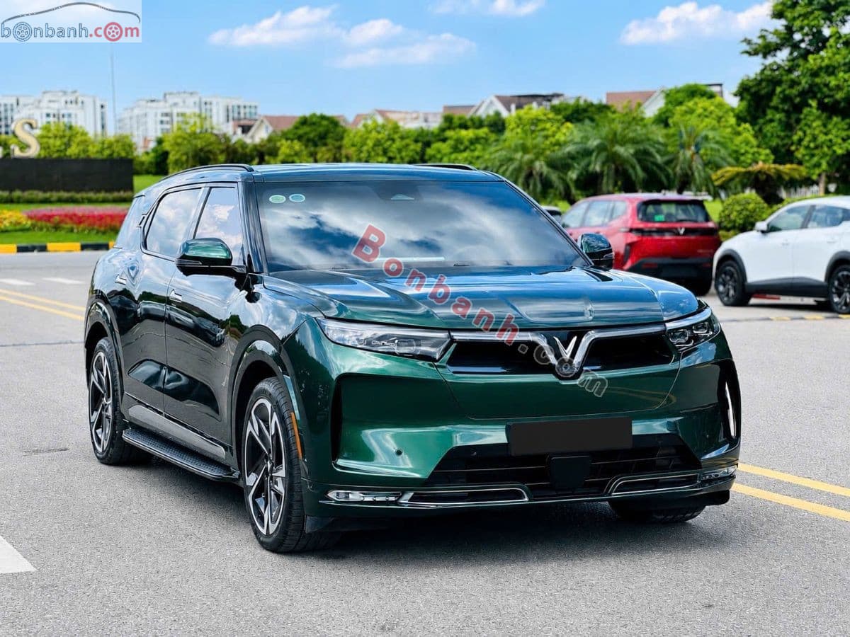 2024 VinFast VF9 Plus 7S