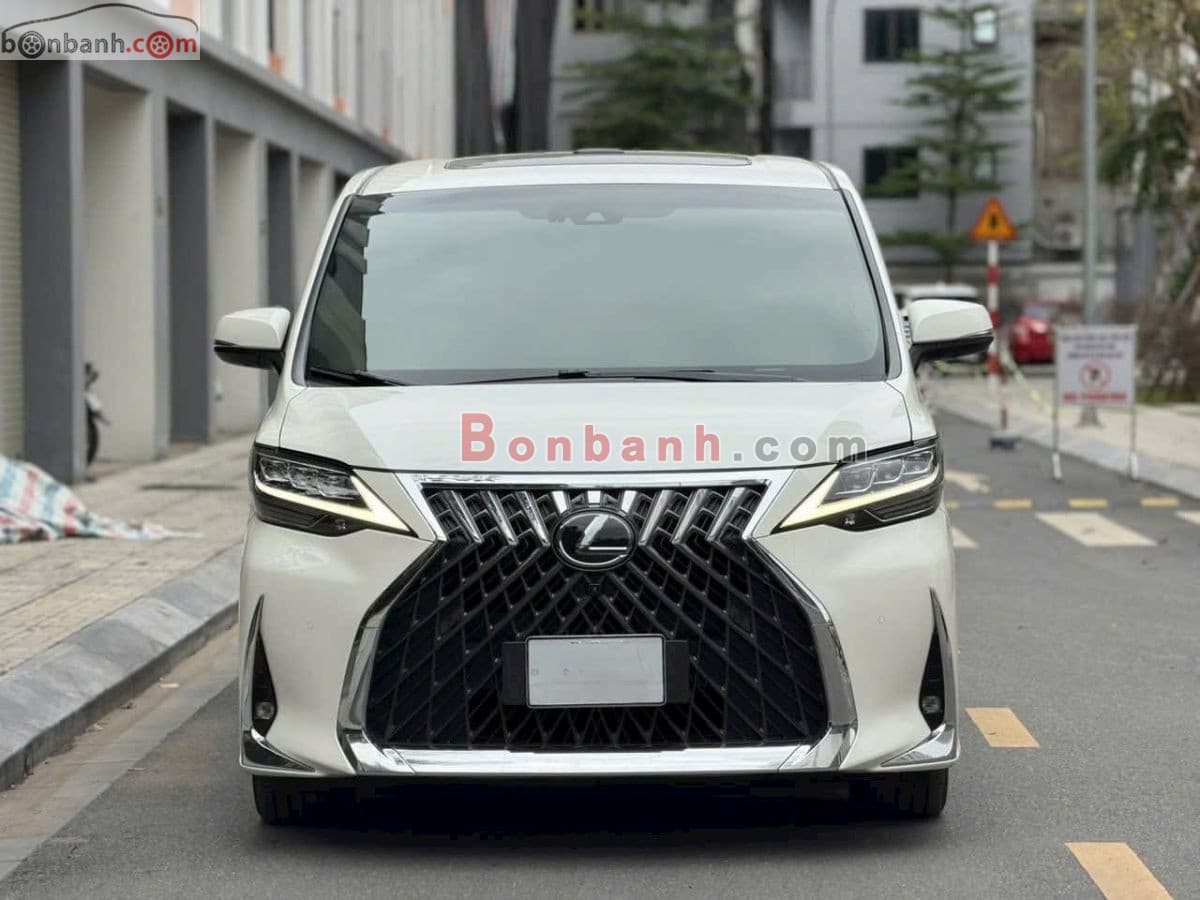 2021 Lexus LM 350