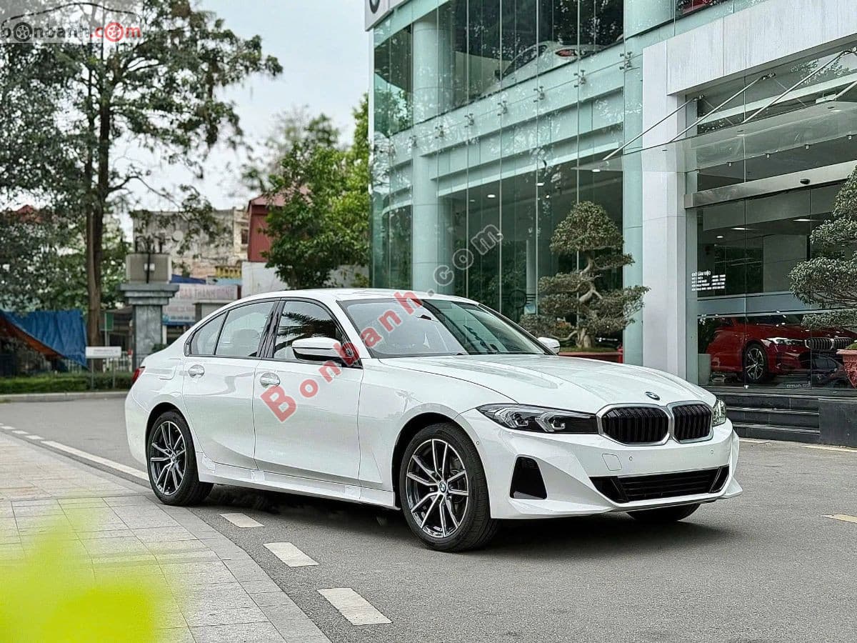 2025 BMW 3 Series 320i Sport Line