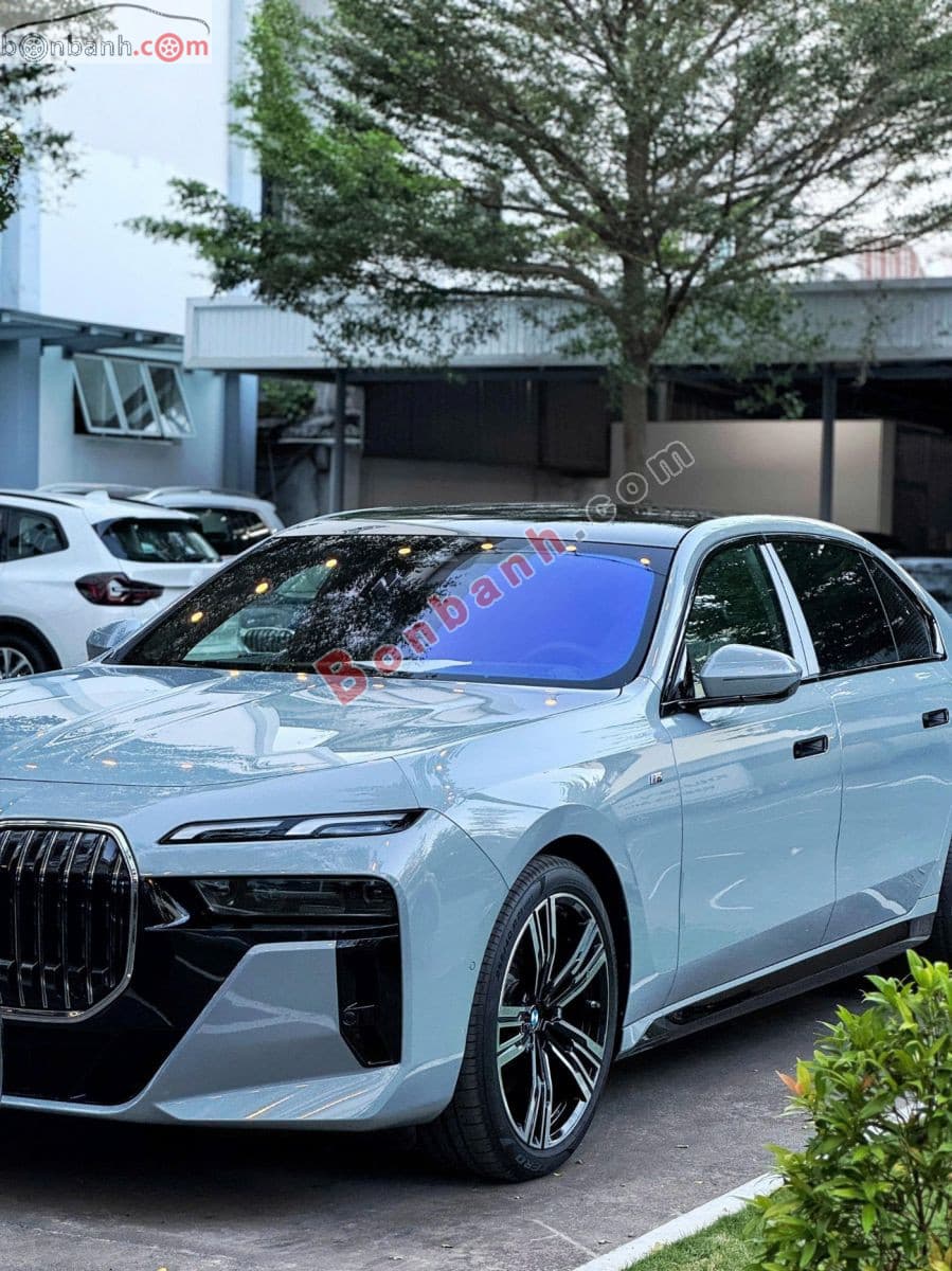 2026 BMW 7 Series 735i M Sport