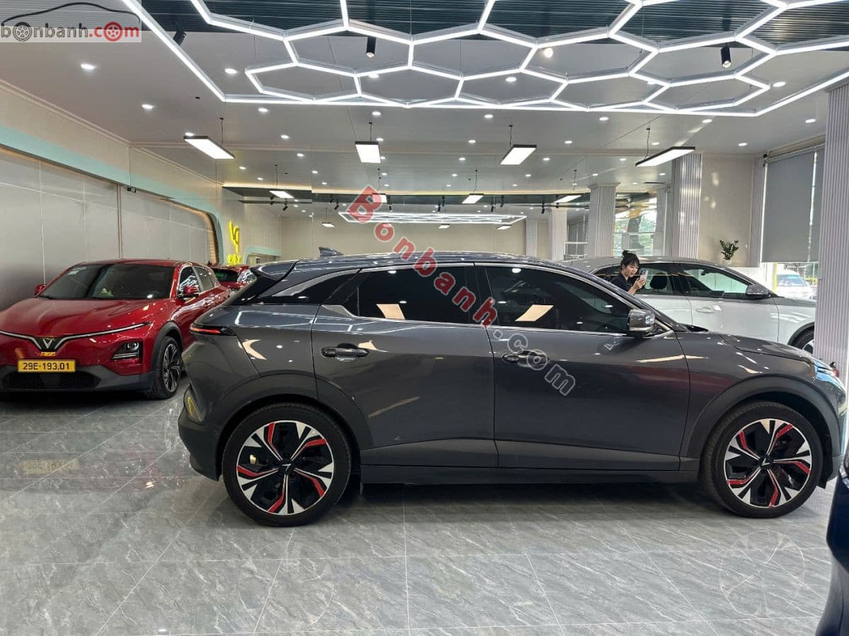 2024 VinFast VF6 Plus - Image 1