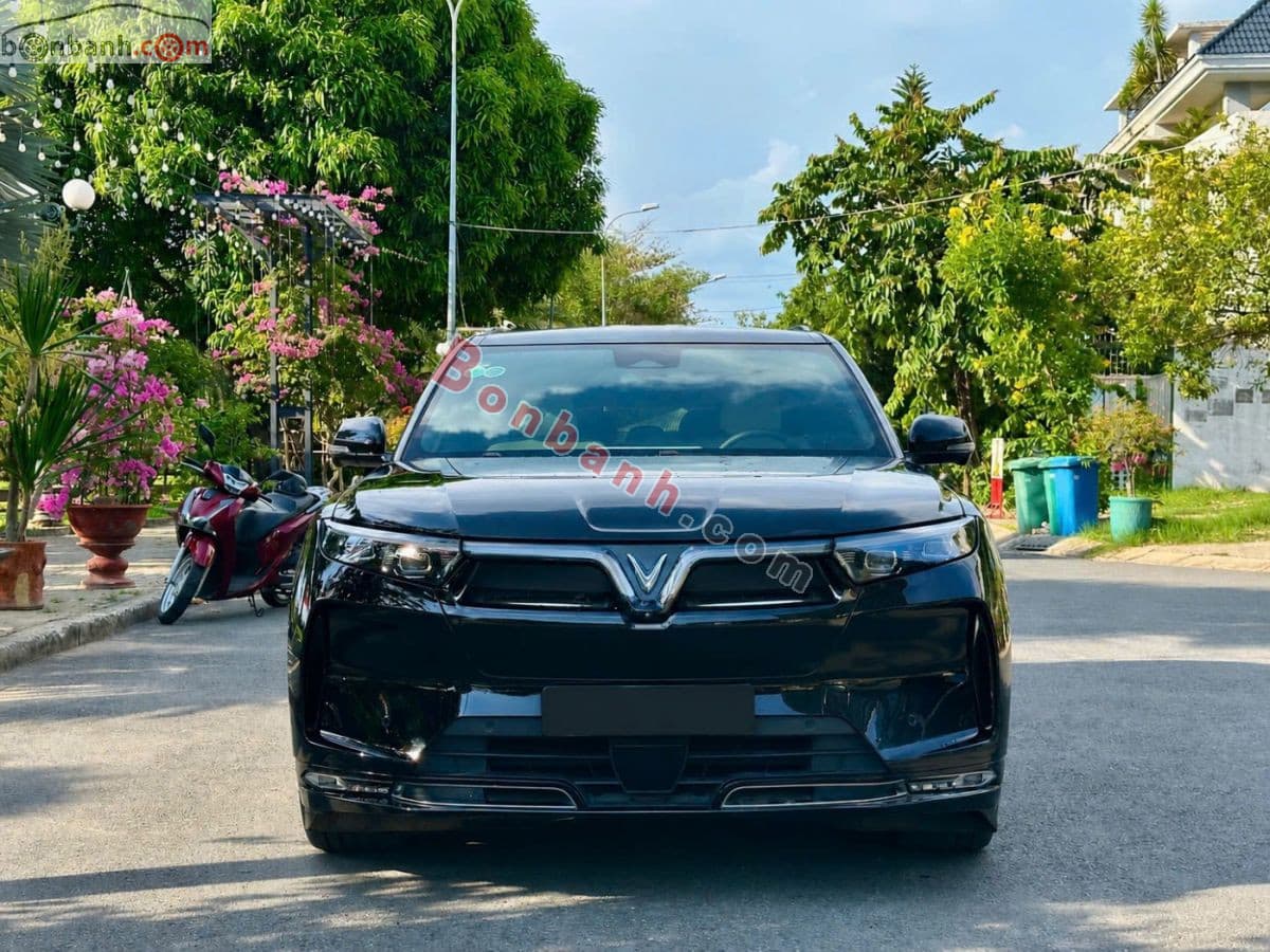 2025 VinFast VF9 Plus 7S