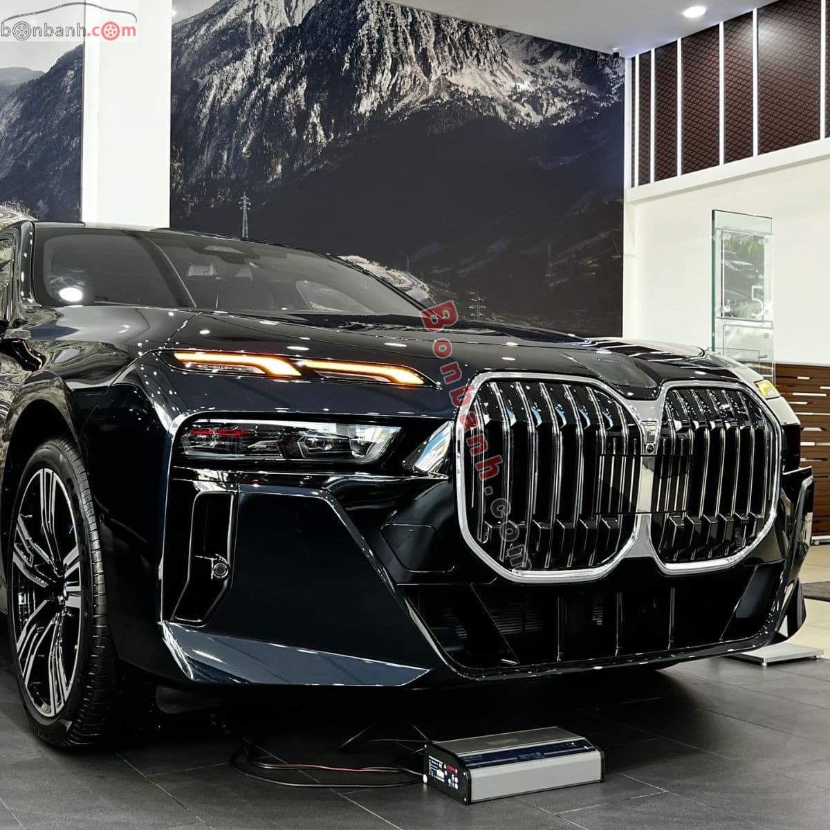 2025 BMW 7 Series 735i M Sport