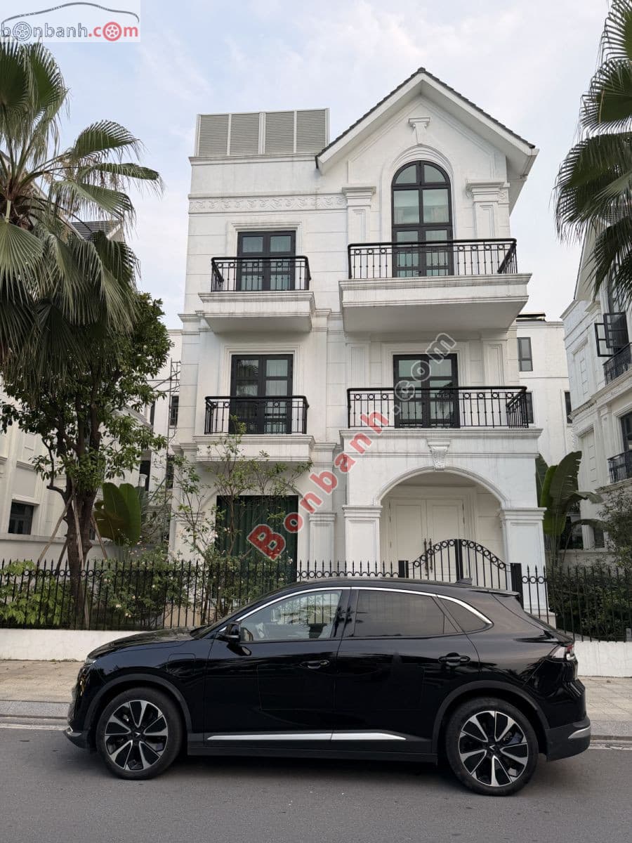 2025 VinFast VF8 Plus AWD