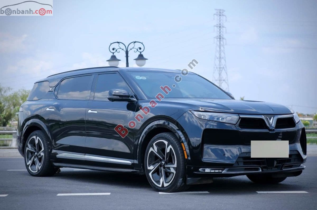 2025 VinFast VF9 Plus 7S