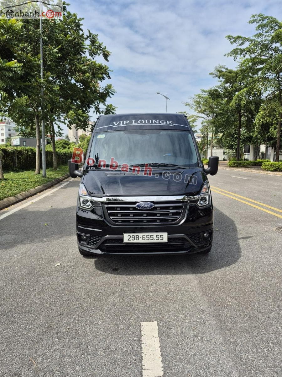 2023 Ford Transit Limousine