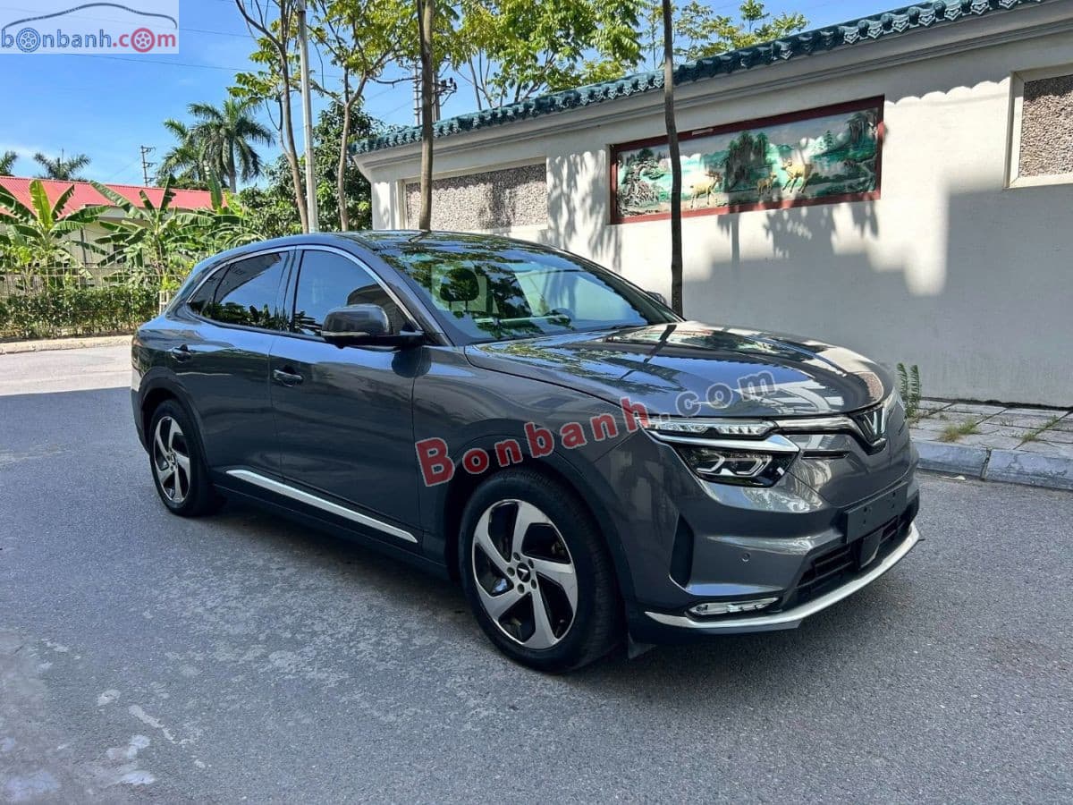 2023 VinFast VF8 Eco AWD