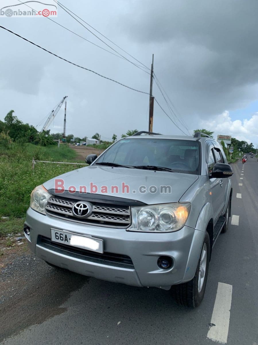 2009 Toyota Fortuner 2.5G