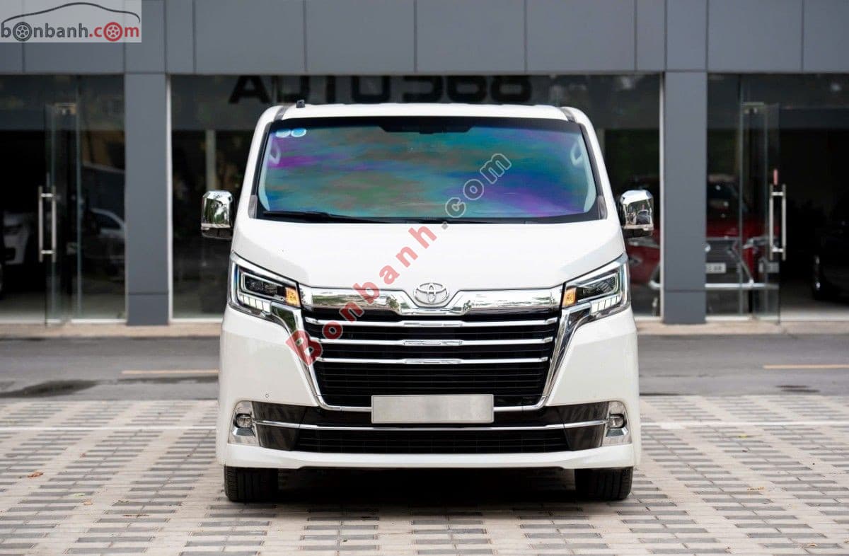 2020 Toyota Granvia 2.8 AT