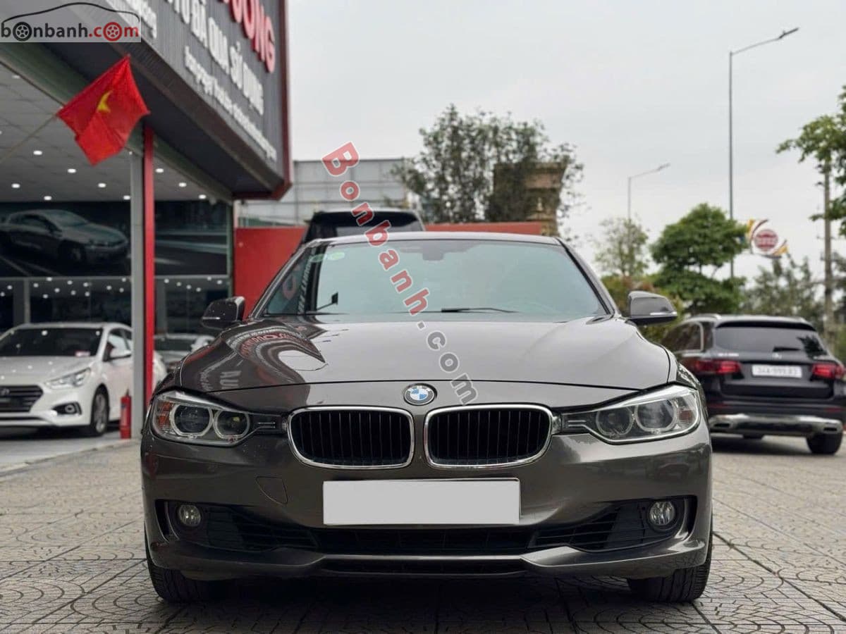 2014 BMW 3 Series 320i