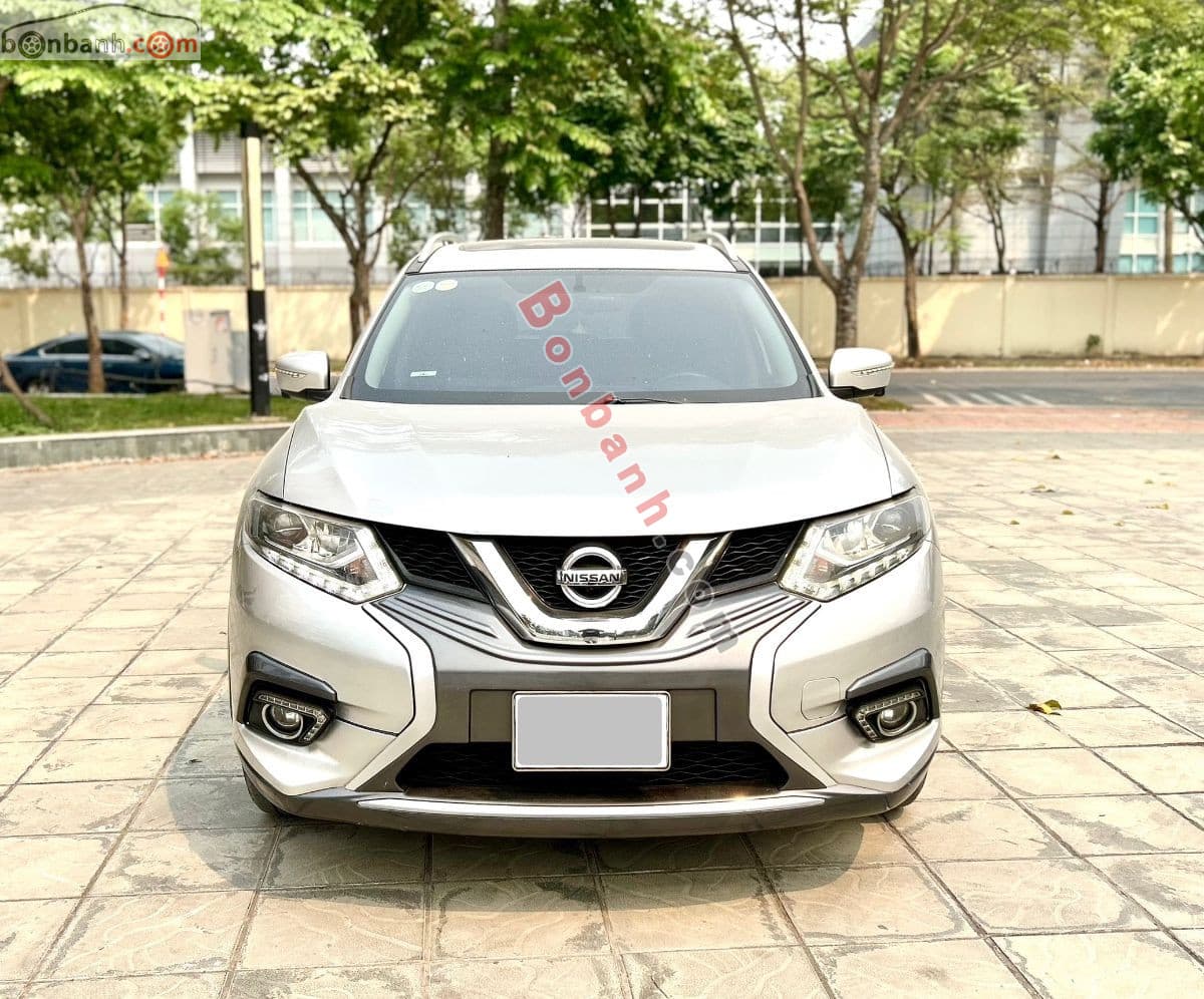 2015 Nissan X trail SV 2.5 AT 4WD - Image 1