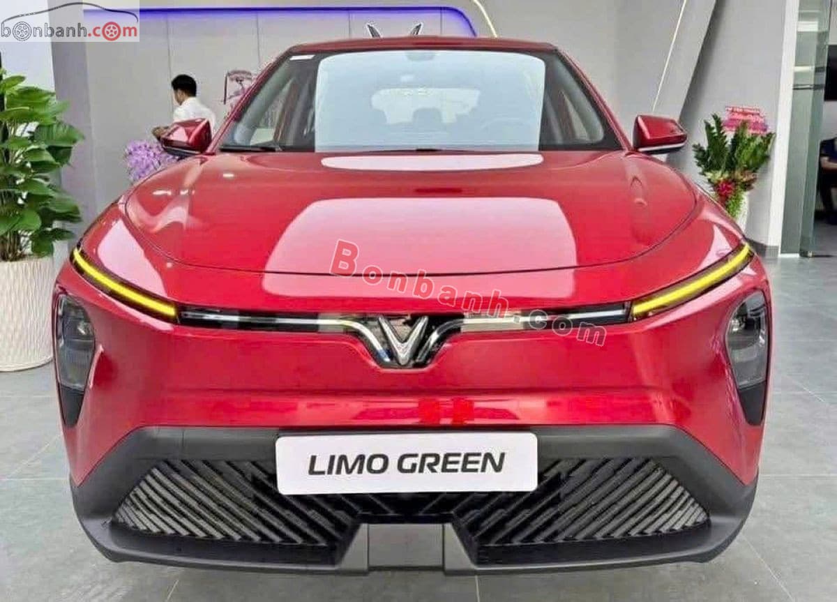 2026 VinFast Limo Green AT
