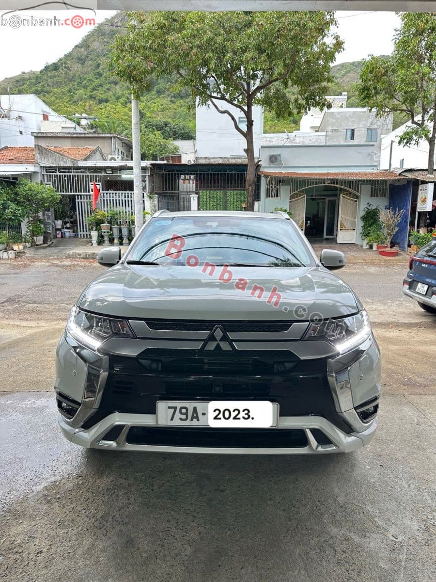 2023 Mitsubishi Outlander Premium 2.0 CVT