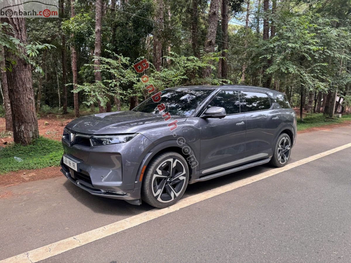 2023 VinFast VF9 Plus 6S SDI