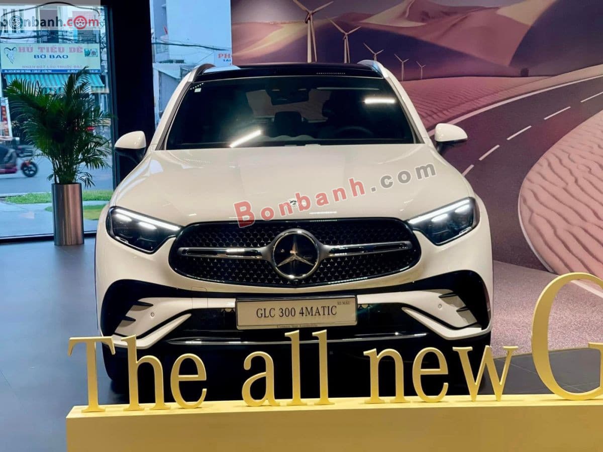 2026 Mercedes-Benz GLC 300 4Matic