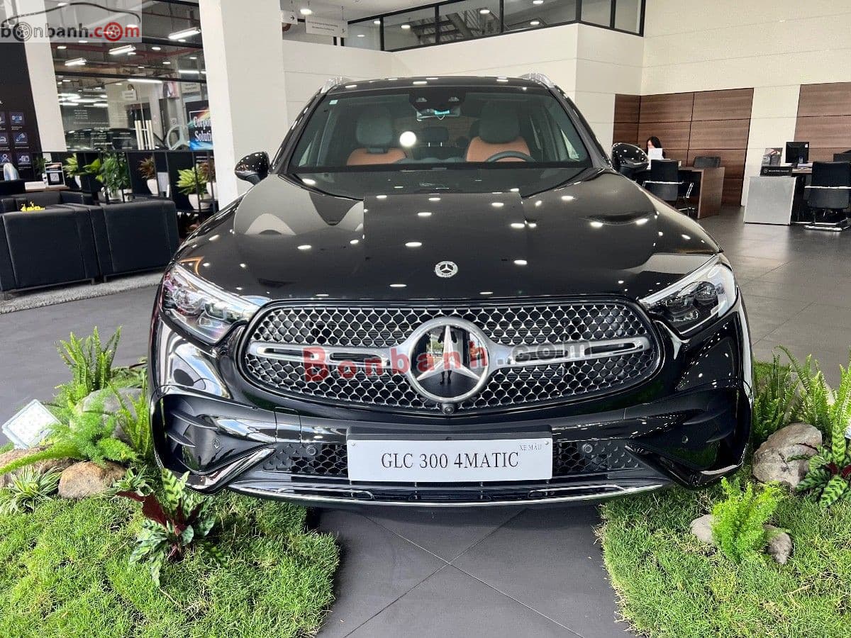 2026 Mercedes-Benz GLC 300 4Matic