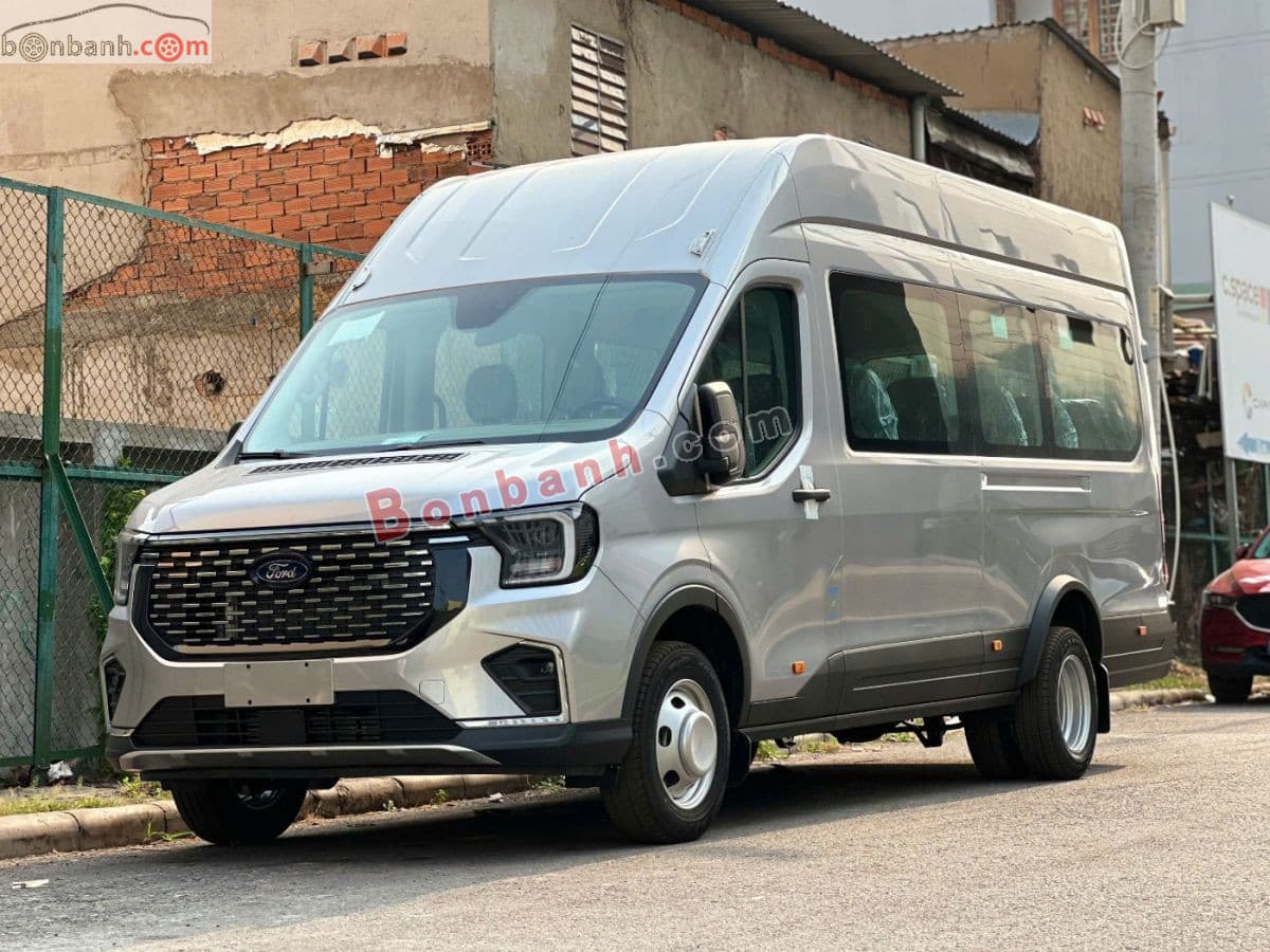 2026 Ford Transit Premium+