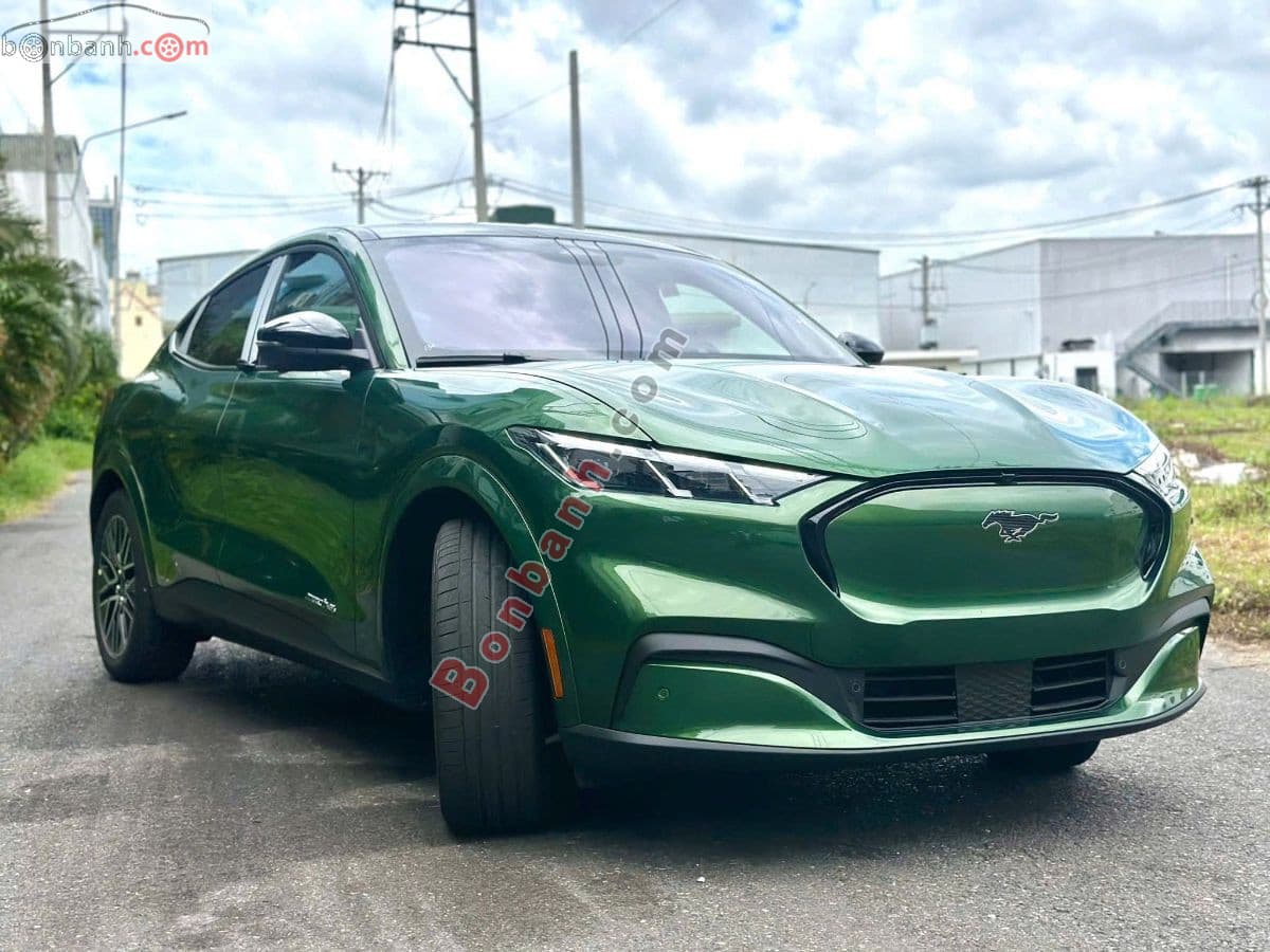 2025 Ford Mustang Mach-E Premium AWD