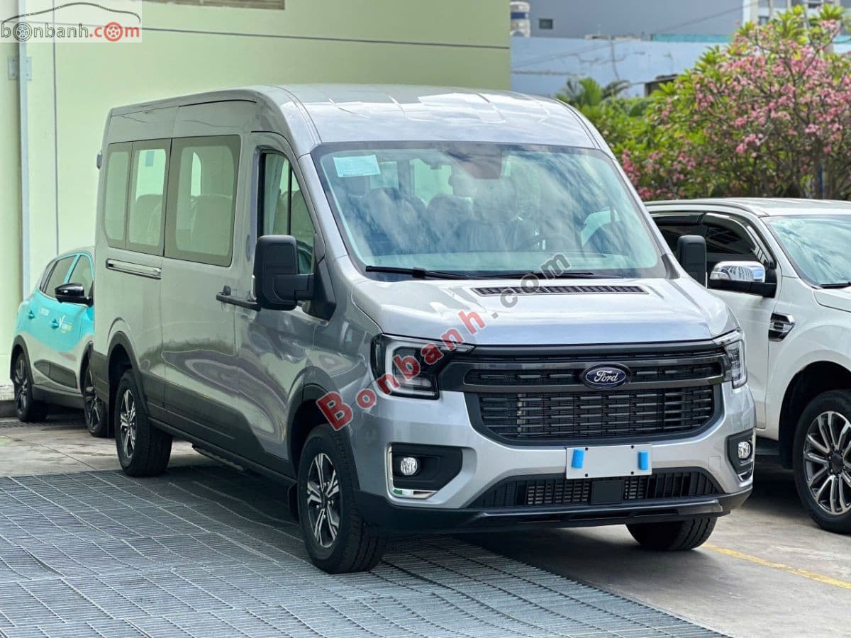 2026 Ford Transit Trend