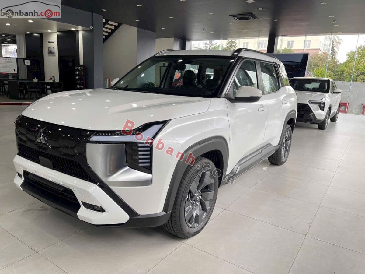 2026 Mitsubishi Destinator Premium