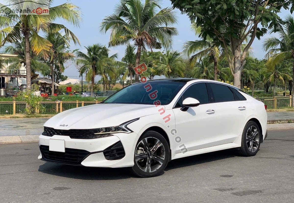 2022 Kia K5 Premium 2.0 AT