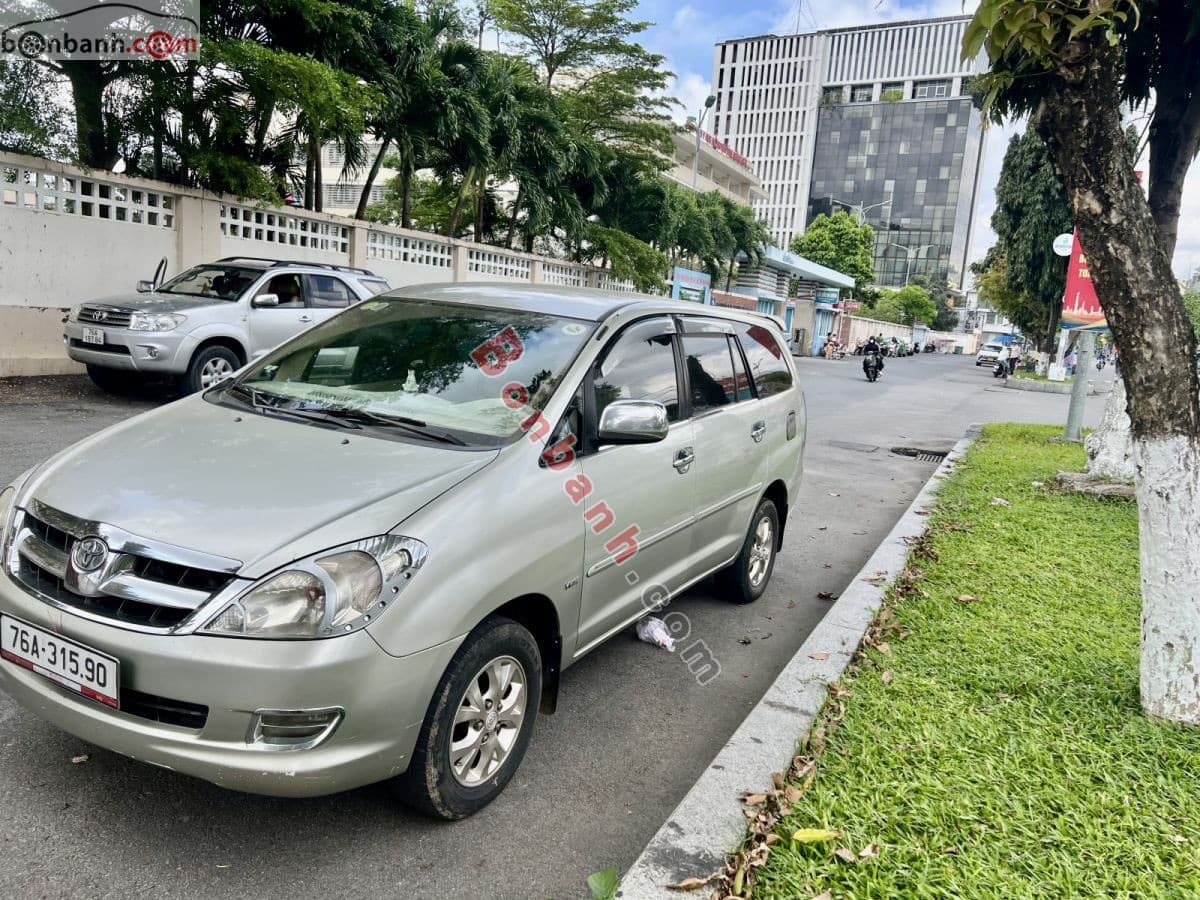 2006 Toyota Innova G - Image 1