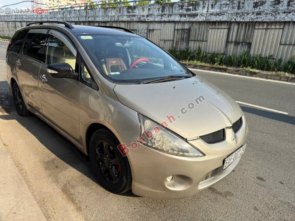 2006 Mitsubishi Grandis 2.4 AT
