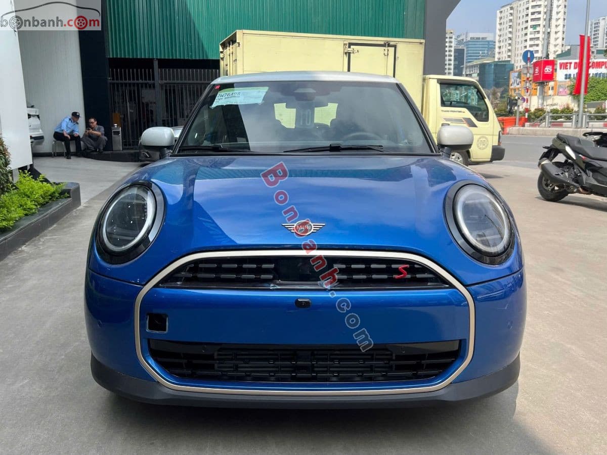 2025 Mini Cooper S 5 Door - Image 1
