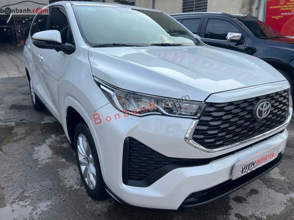 2024 Toyota Innova Cross 2.0 CVT