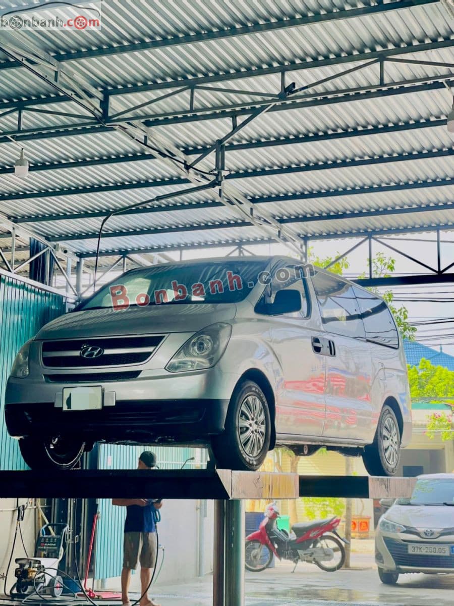 2007 Hyundai Grand Starex 2.5 MT