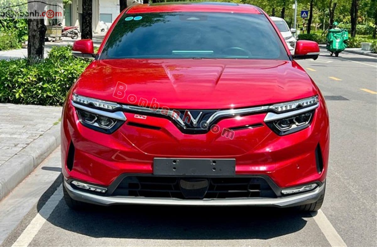 2023 VinFast VF8 Plus AWD - Image 1