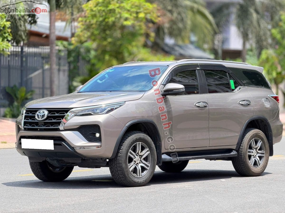 2020 Toyota Fortuner 2.4G 4x2 AT - Image 1