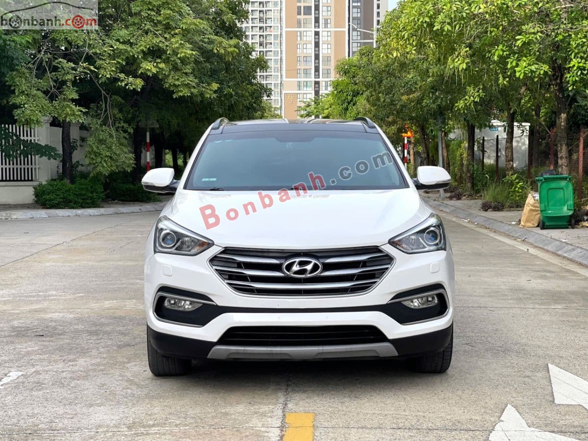 2017 Hyundai SantaFe 2.2L 4WD - Image 1