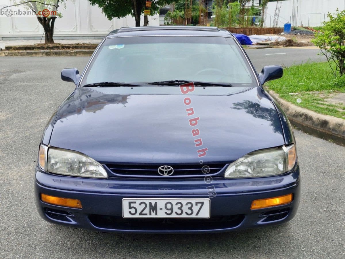 1993 Toyota Camry LE 2.2 AT