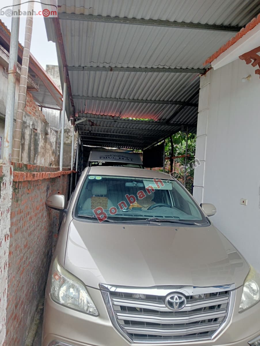 2015 Toyota Innova 2.0G
