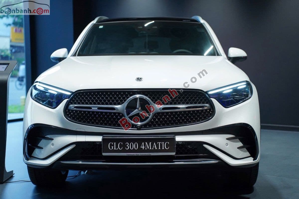 2025 Mercedes-Benz GLC 300 4Matic