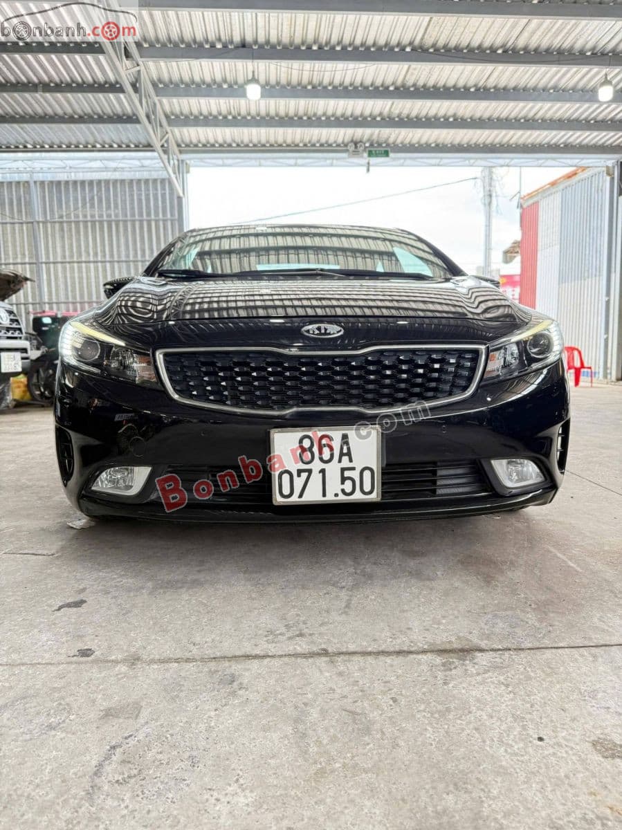 2017 Kia Cerato 1.6 AT - Image 1