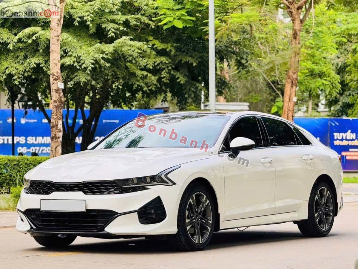 2022 Kia K5 Premium 2.0 AT