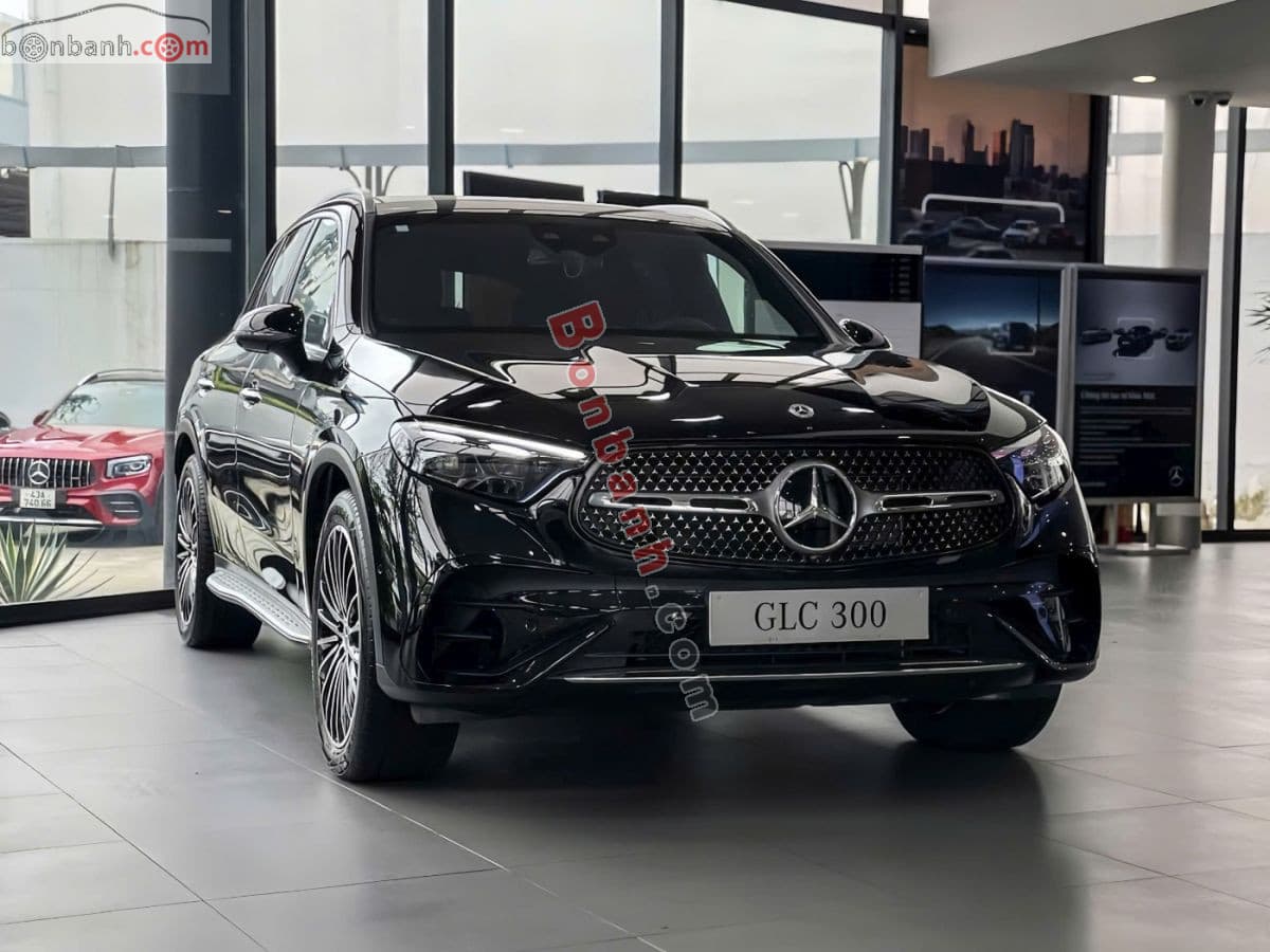 2025 Mercedes-Benz GLC 300 4Matic