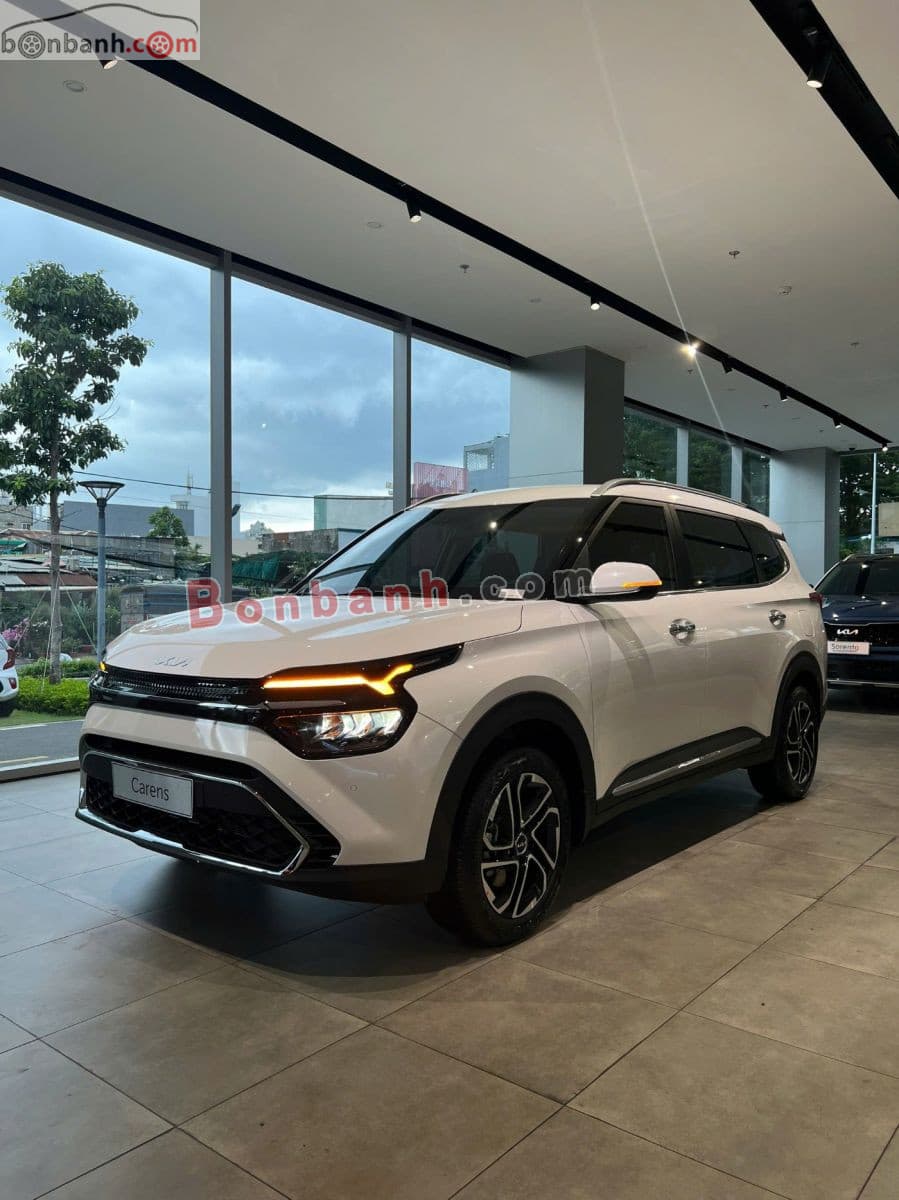 2026 Kia Carens 1.5G Luxury - Image 1