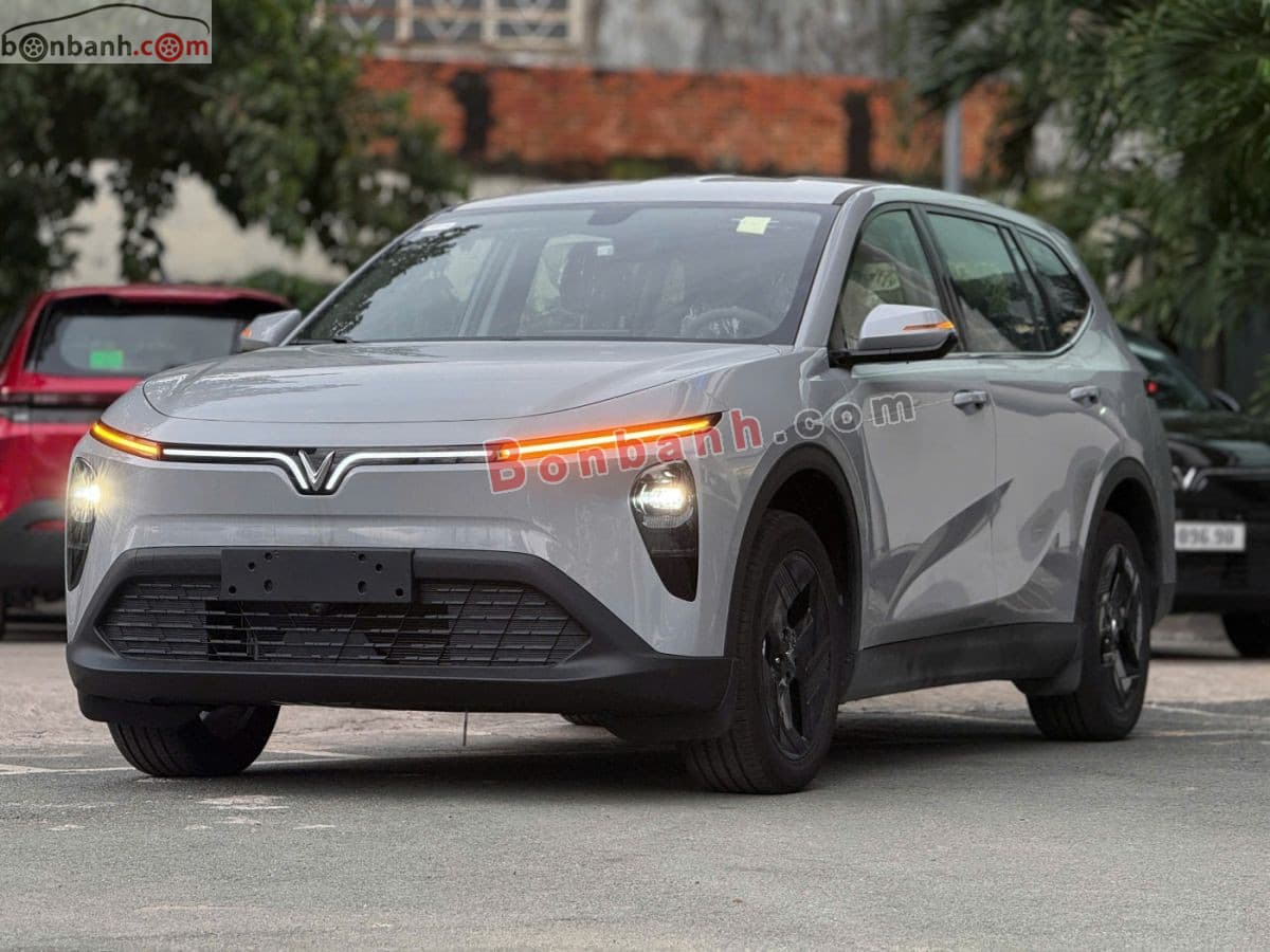 2026 VinFast VF MPV 7 AT
