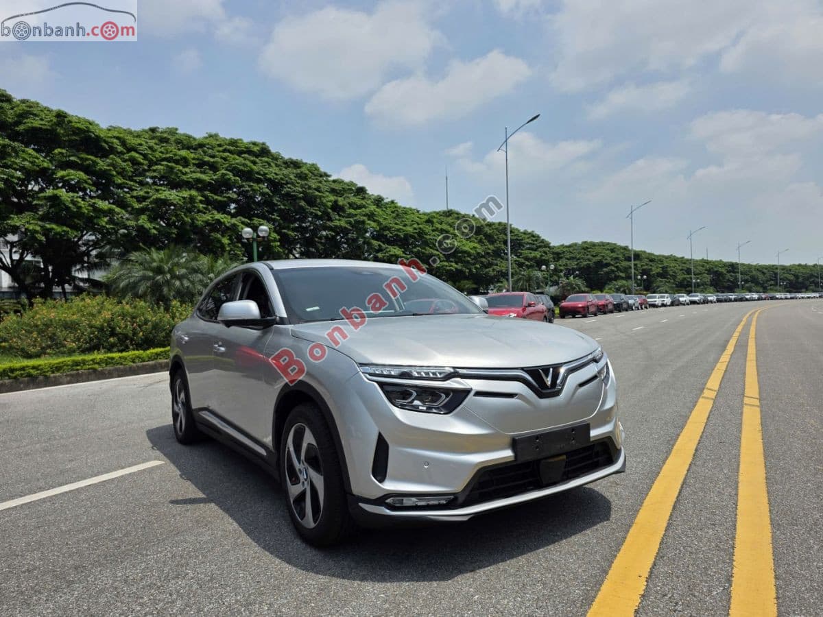 2024 VinFast VF8 S