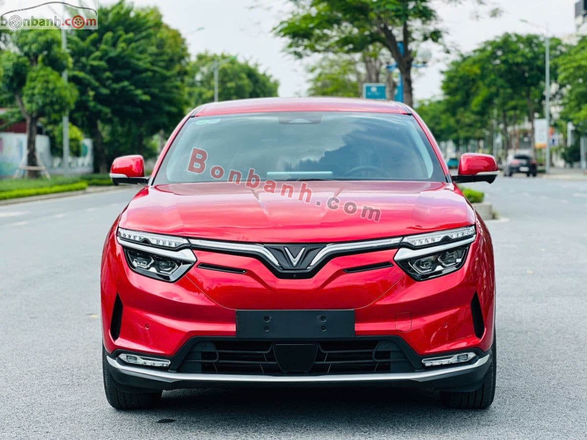 2024 VinFast VF8 S
