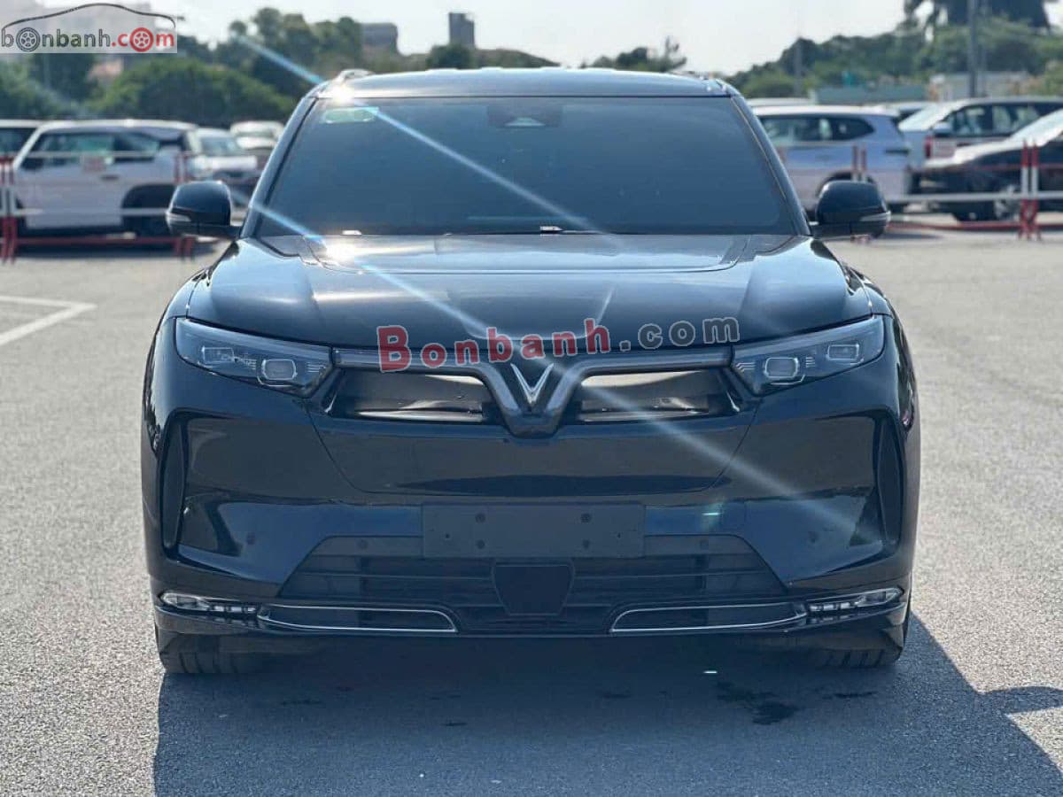 2025 VinFast VF9 Plus 7S