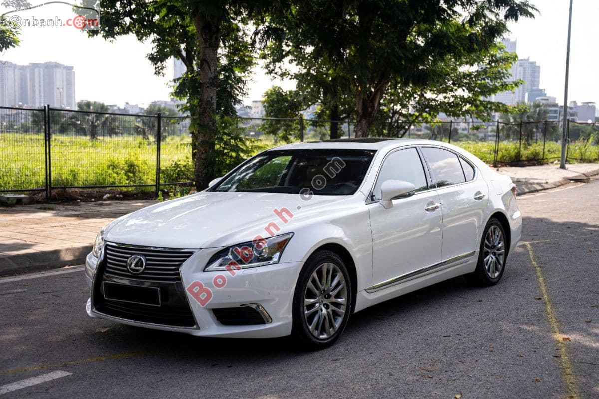 2016 Lexus LS 460L