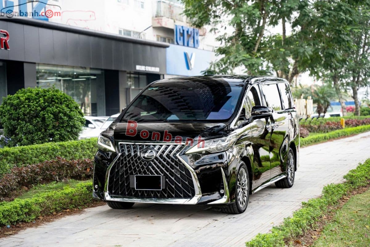 2022 Lexus LM 350