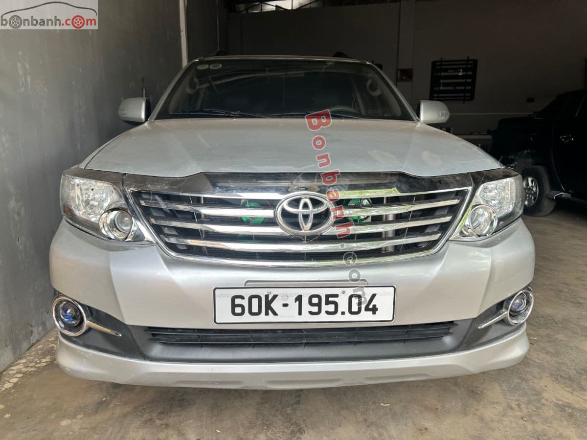 2012 Toyota Fortuner 2.5G